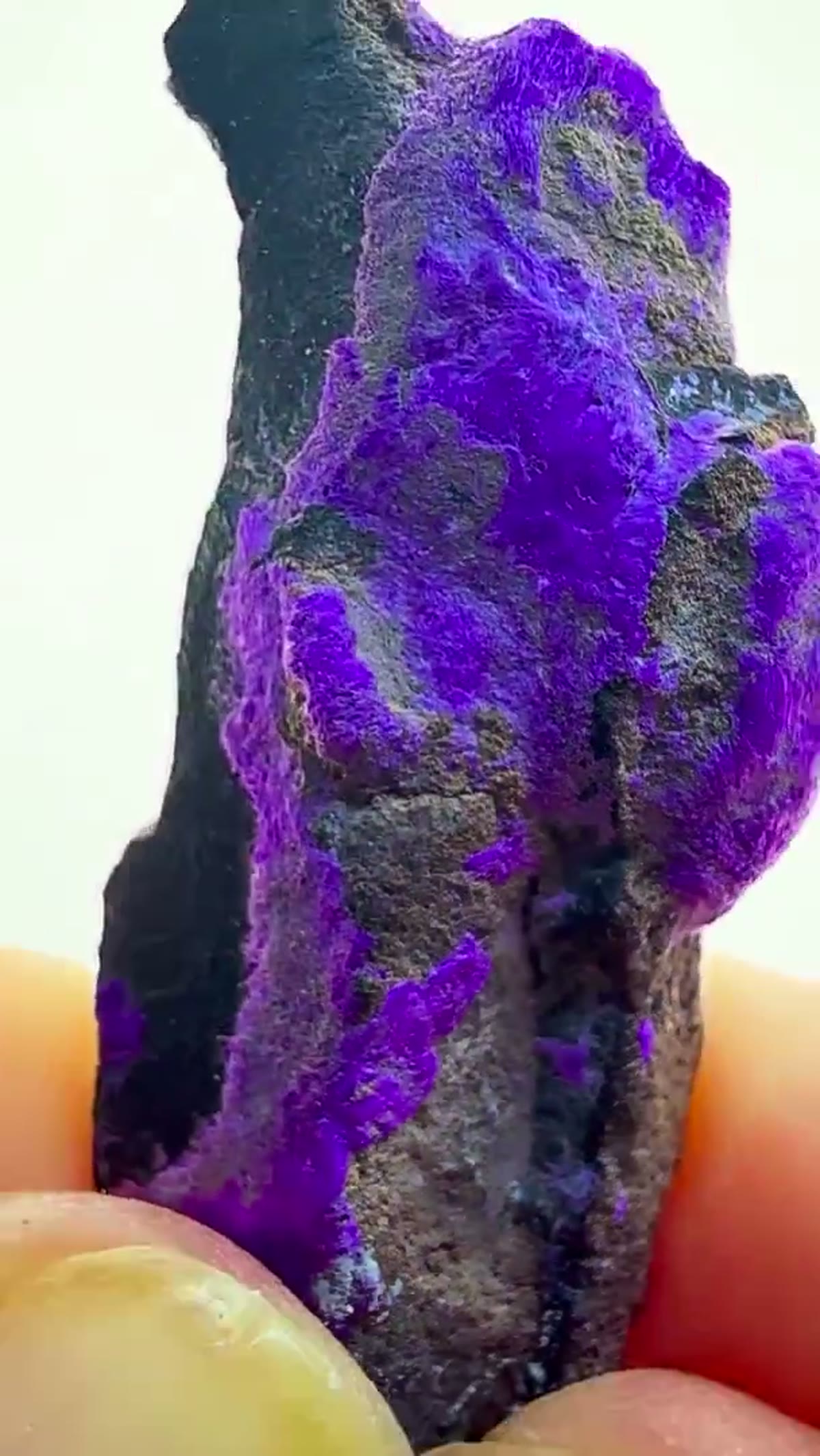 Mineral Specimen: Pure Wessels Mine Magic - view 4