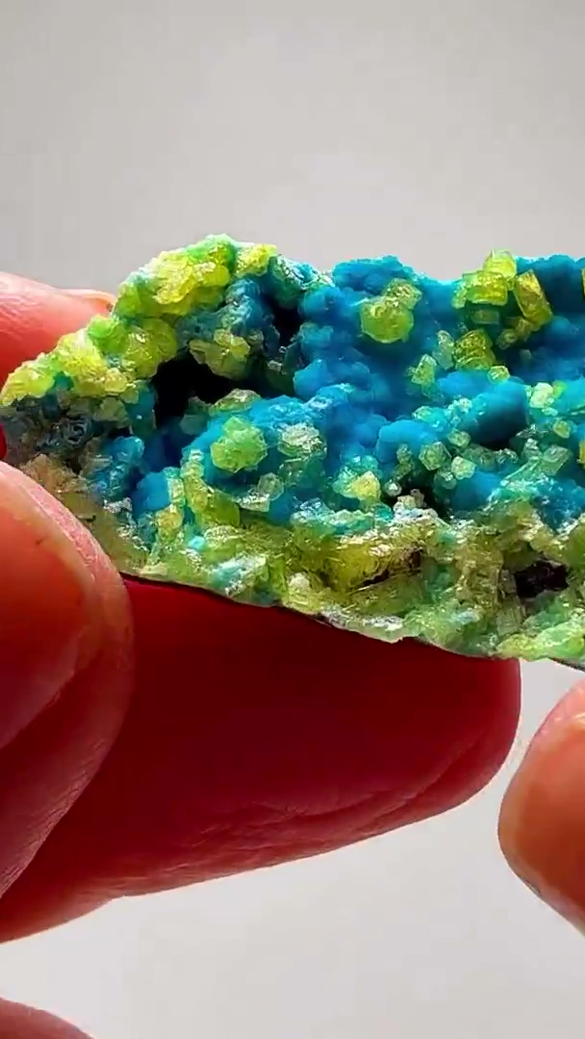 Mineral Specimen, 13.8 g - view 4