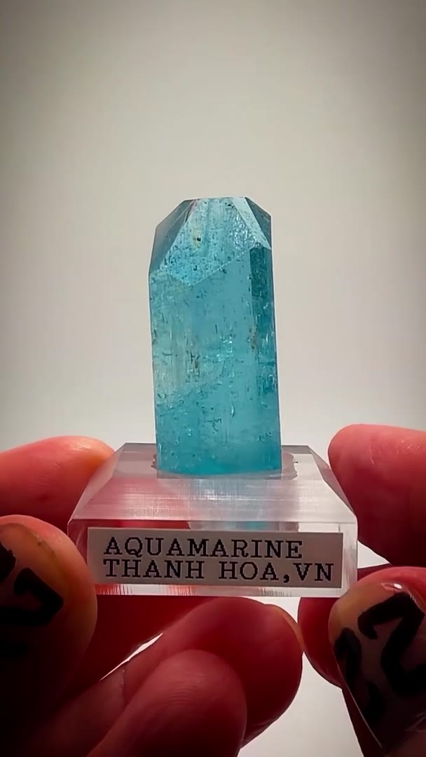 19.4 GRAMS OF VIETNAMESE AQUAMARINE PERFECTION… STRAIGHT-UP BLUE GLASS!