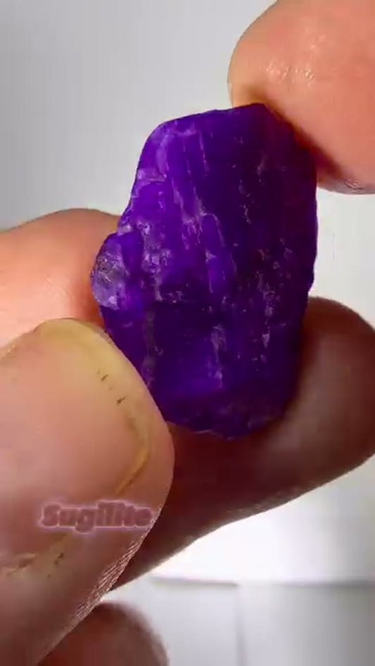 Super gem Sugilite