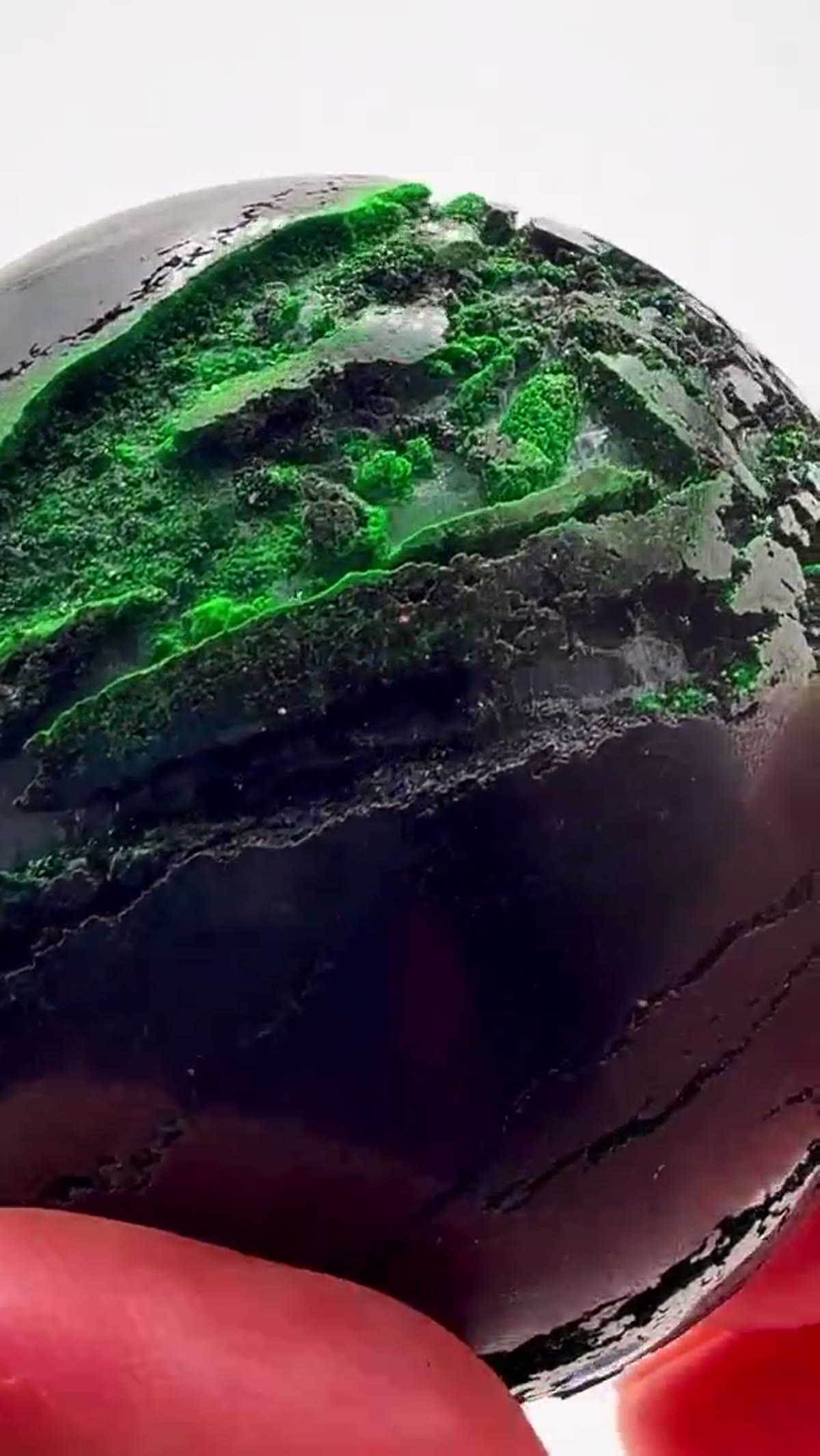 Garnet Specimen: Russian Uvarovite Magic - view 2