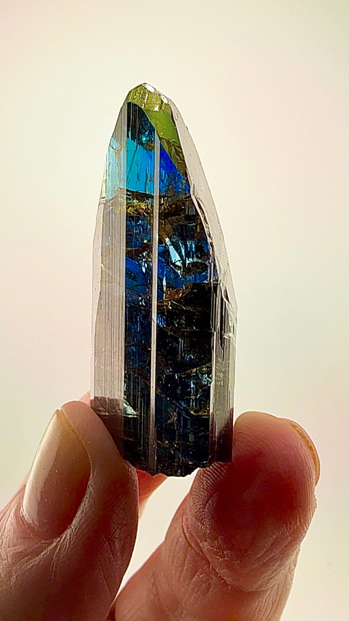 38.88 grams of pure Tanzanite natural beauty.