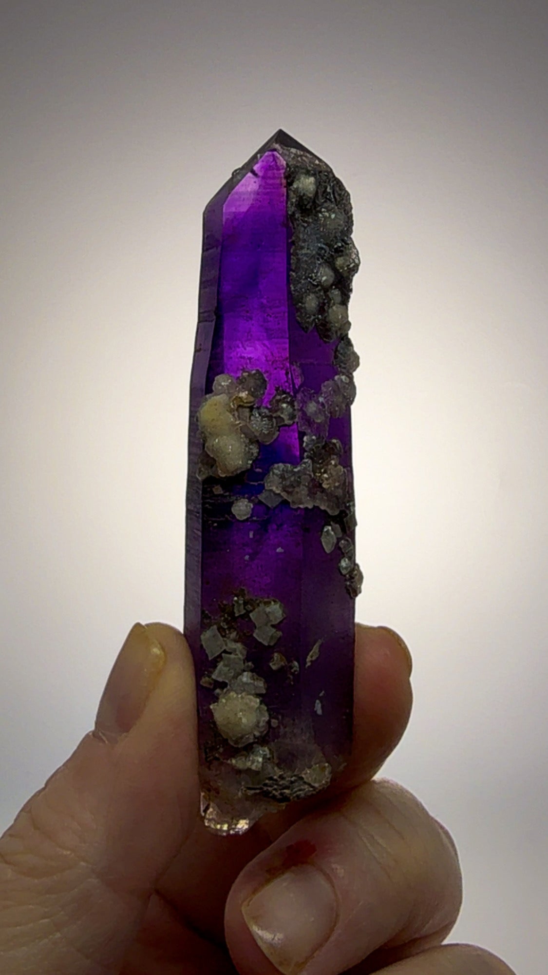 Buks Claim Amethyst 53.87 grams