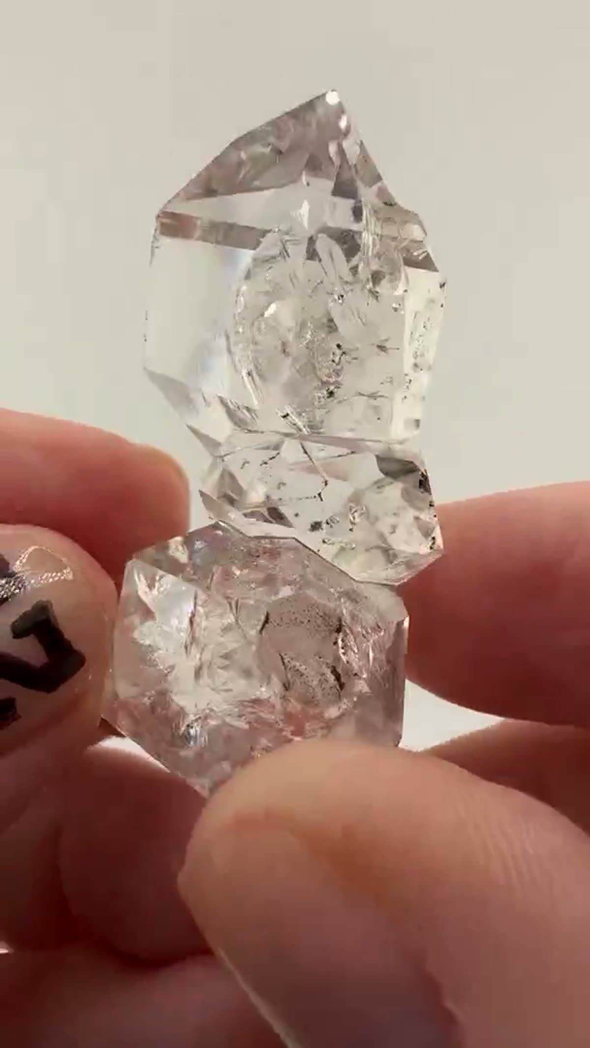 Quartz Specimen: A line of liquid light frozen in time - view 3