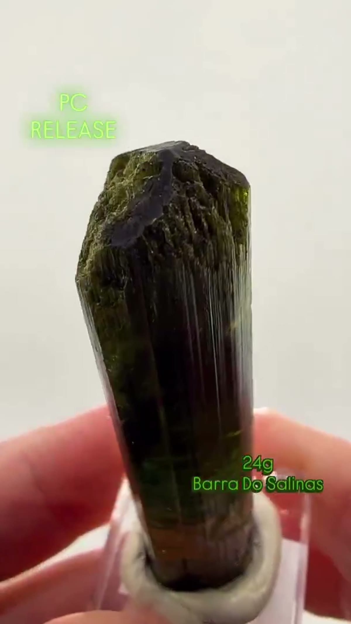 Elbaite Tourmaline Specimen from Minas Gerais, Brazil: PC Release - view 3
