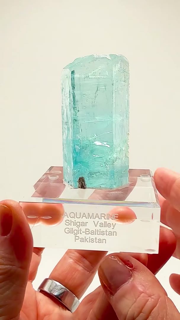 SHIGAR VALLEY AQUAMARINE PERFECTION