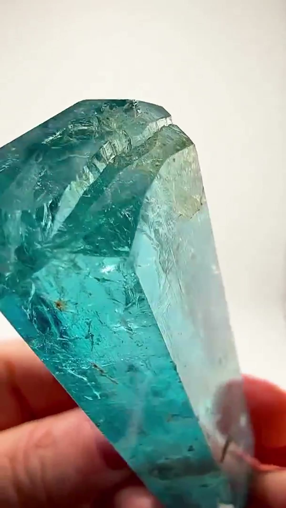 Aquamarine Specimen, 100.60 g - view 4