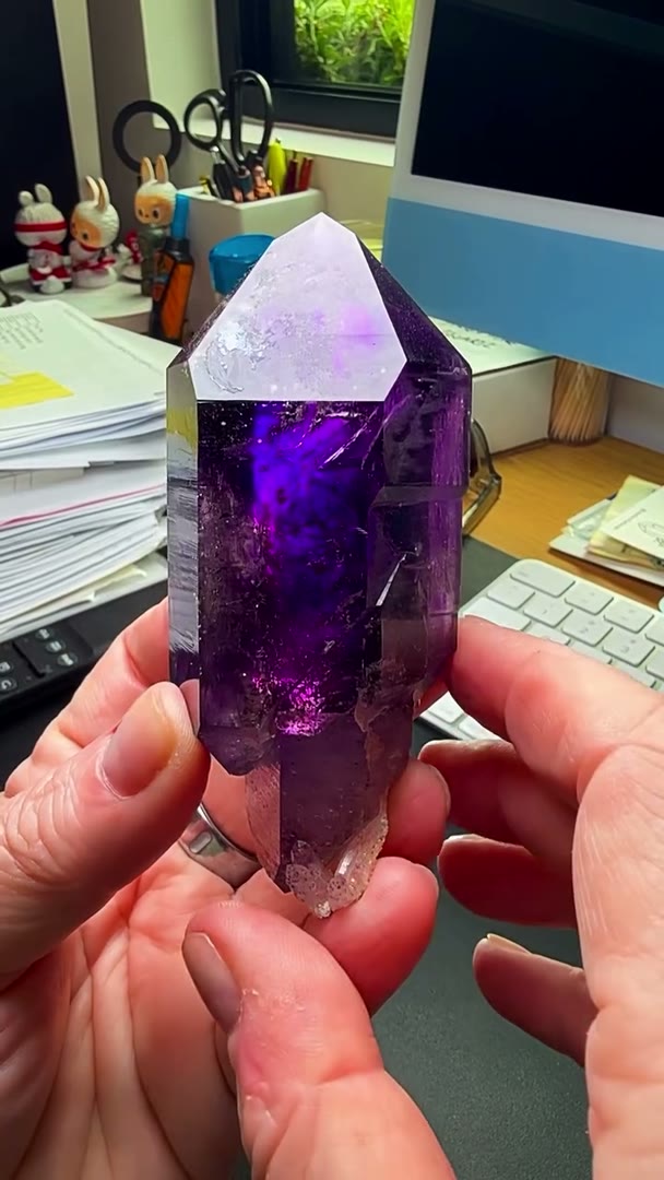 DEEPLY SATURATED BLURPLE PERFECTION