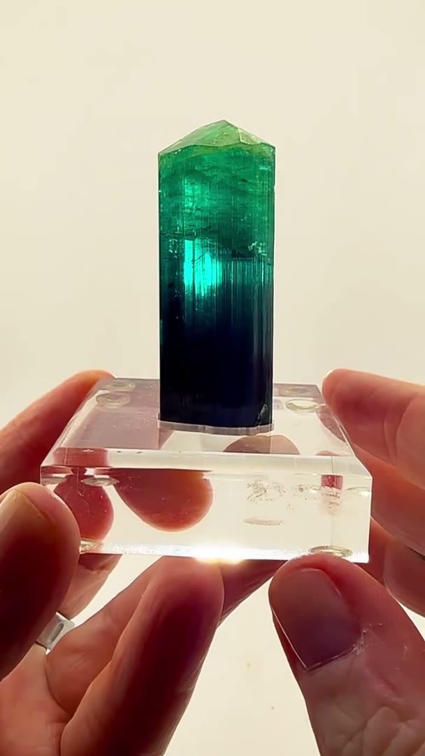 An ocean trapped inside a crystal