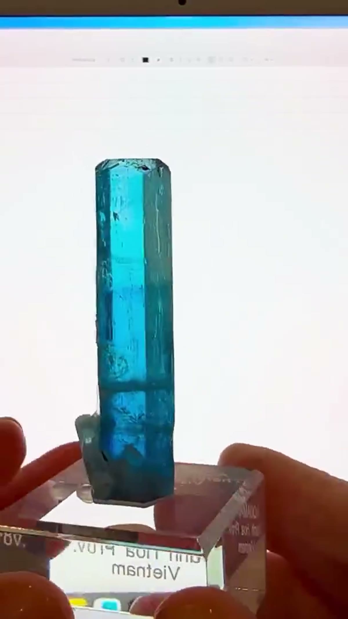 Aquamarine Specimen from Vietnam, 18 g: A Different Shade with Every Turn - view 2