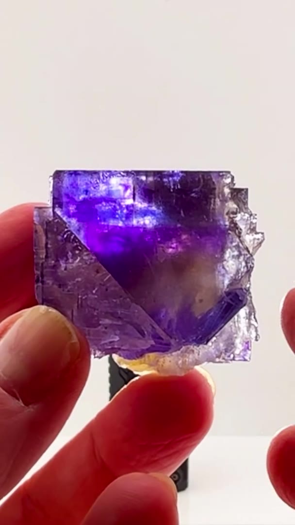 ILLINOIS FLUORITE BEAUTY