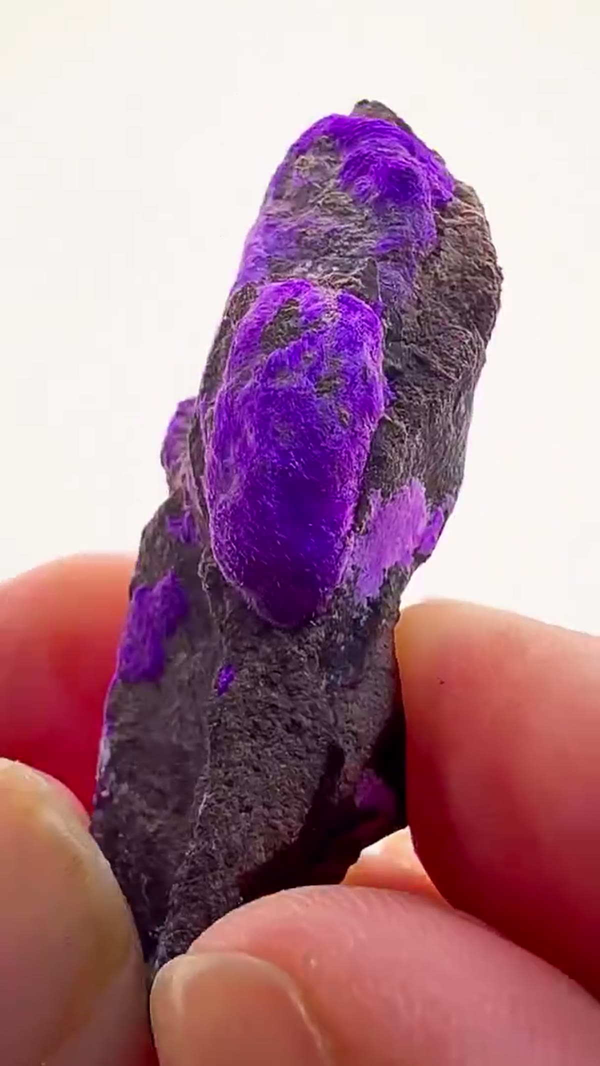 Mineral Specimen: Pure Wessels Mine Magic - view 2