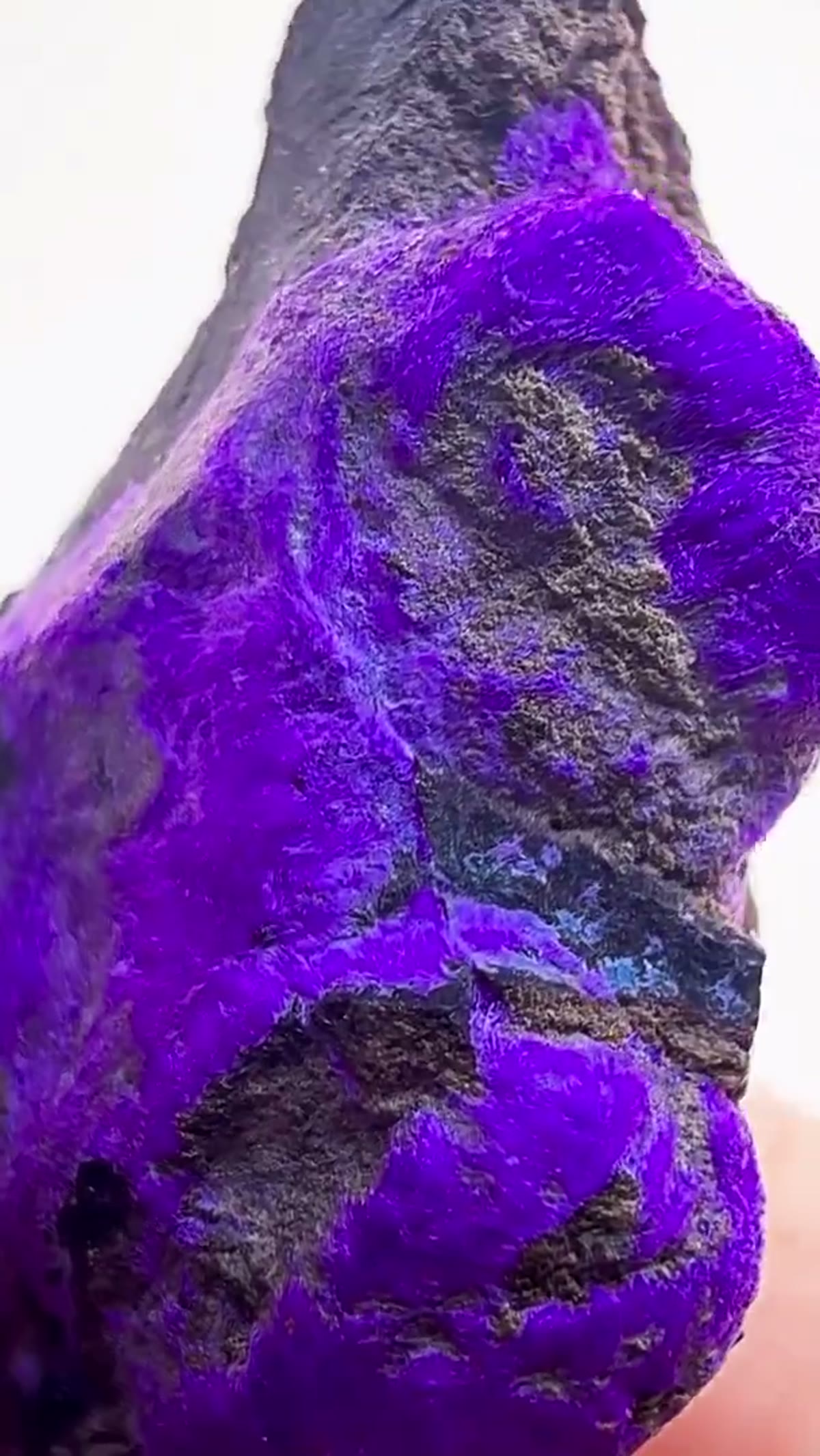 Mineral Specimen: Pure Wessels Mine Magic - view 3