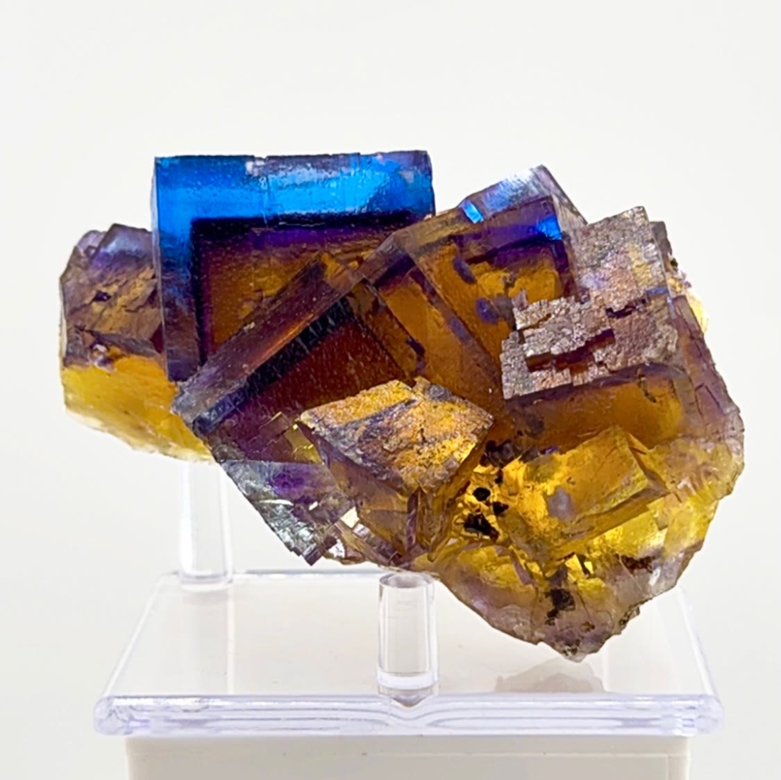 MINERVA NO. 1 — COLOR ZONING ON ANOTHER LEVEL