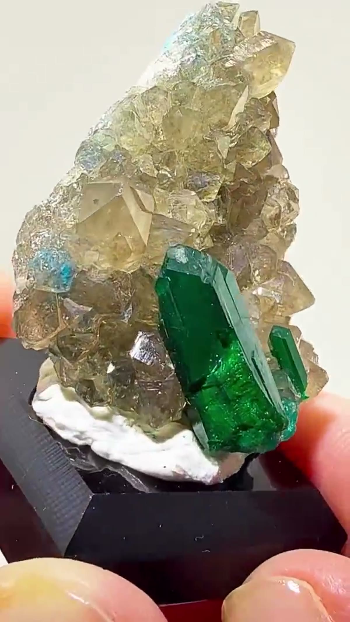 Dioptase Specimen: Dioptase on Calcite — Congo Color! - view 2