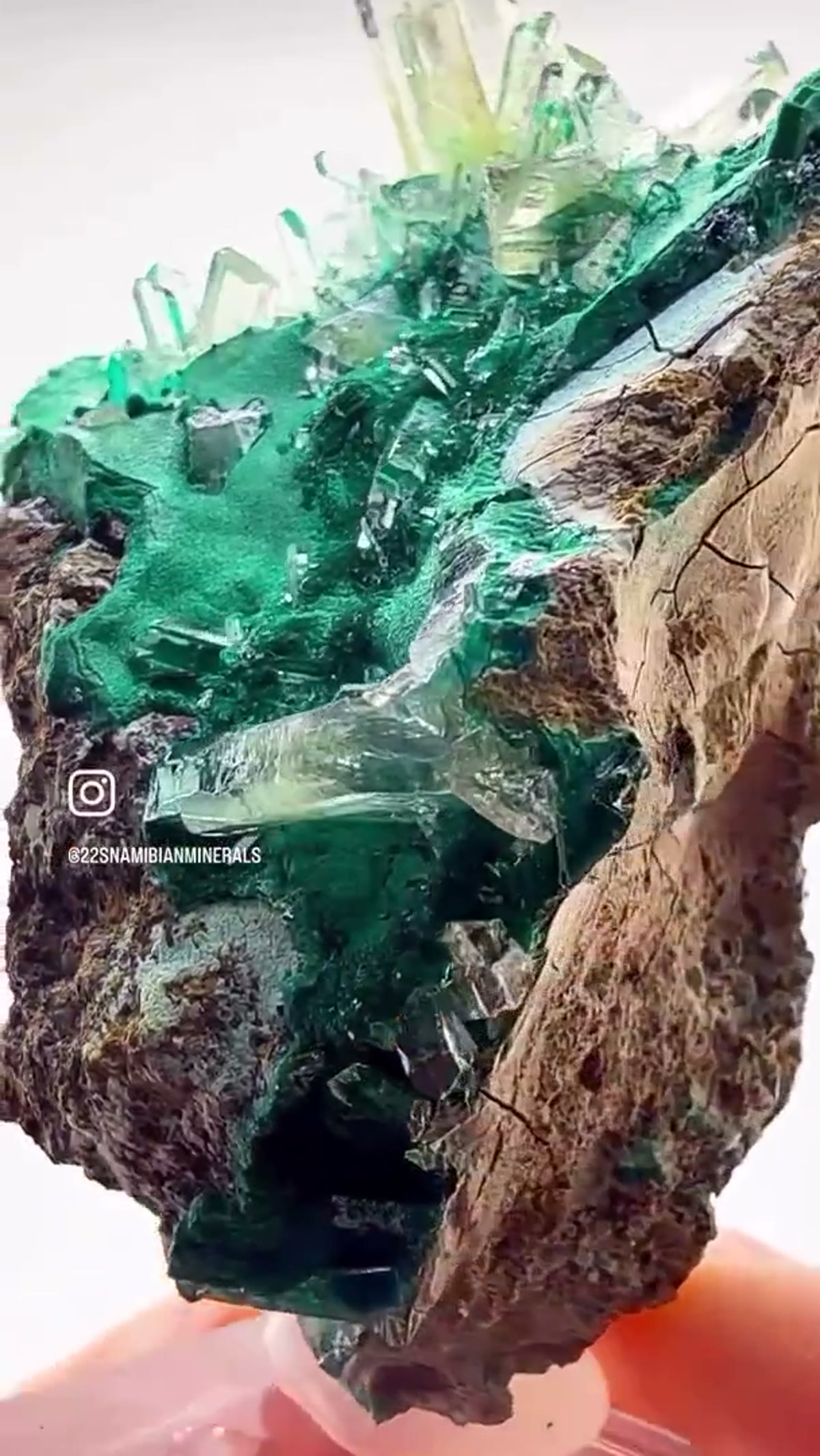 Malachite Specimen: Glass Pocket Magic — Malachite & Barite - view 2