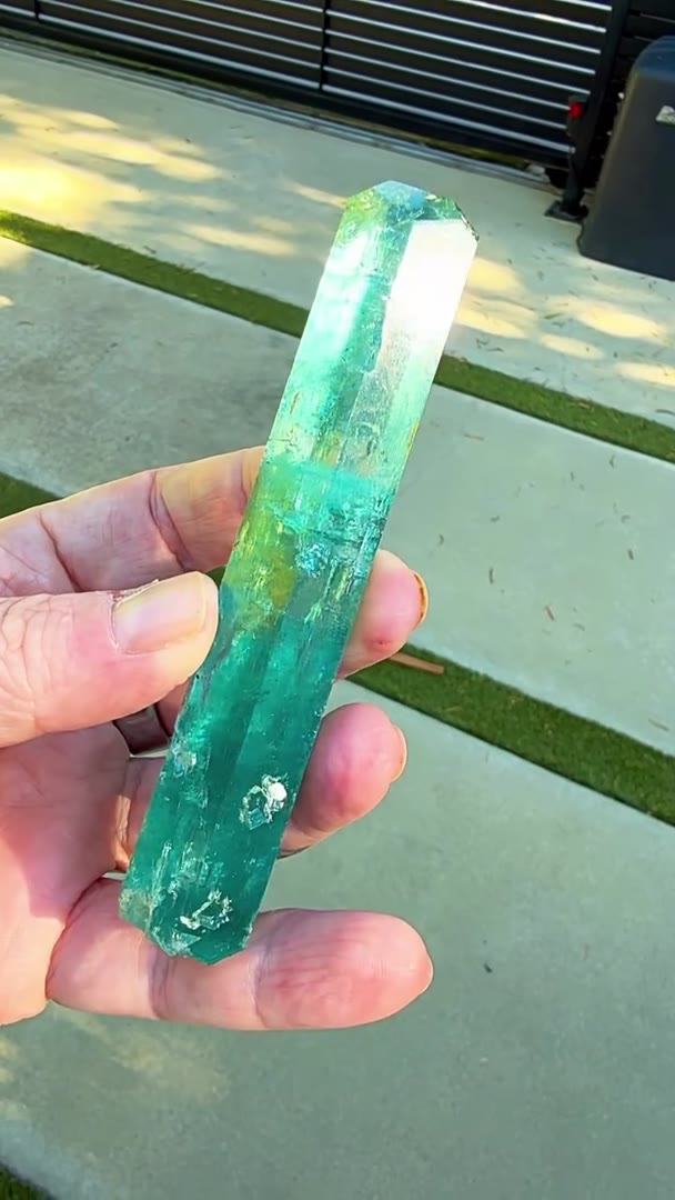 NIGERIAN AQUAMARINE — ONE OF THE BEST FOUND