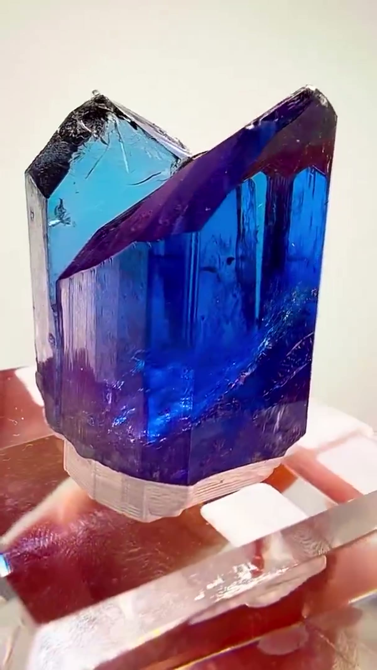 Tanzanite Specimen from Merelani Hills, Tanzania, 27.86 g: 27.86 gram Natural Tanzanite Magic - view 2