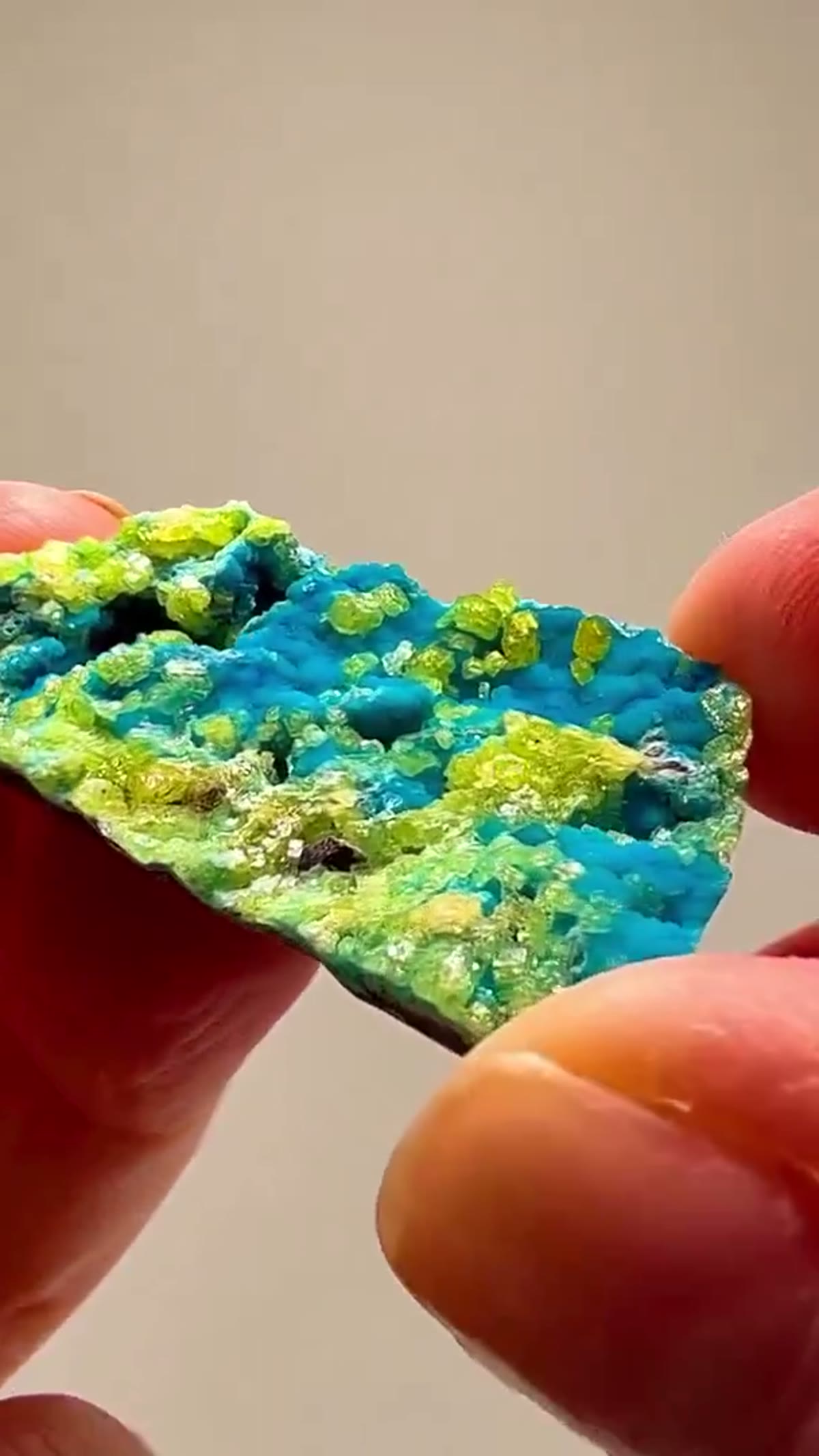 Mineral Specimen, 13.8 g - view 2