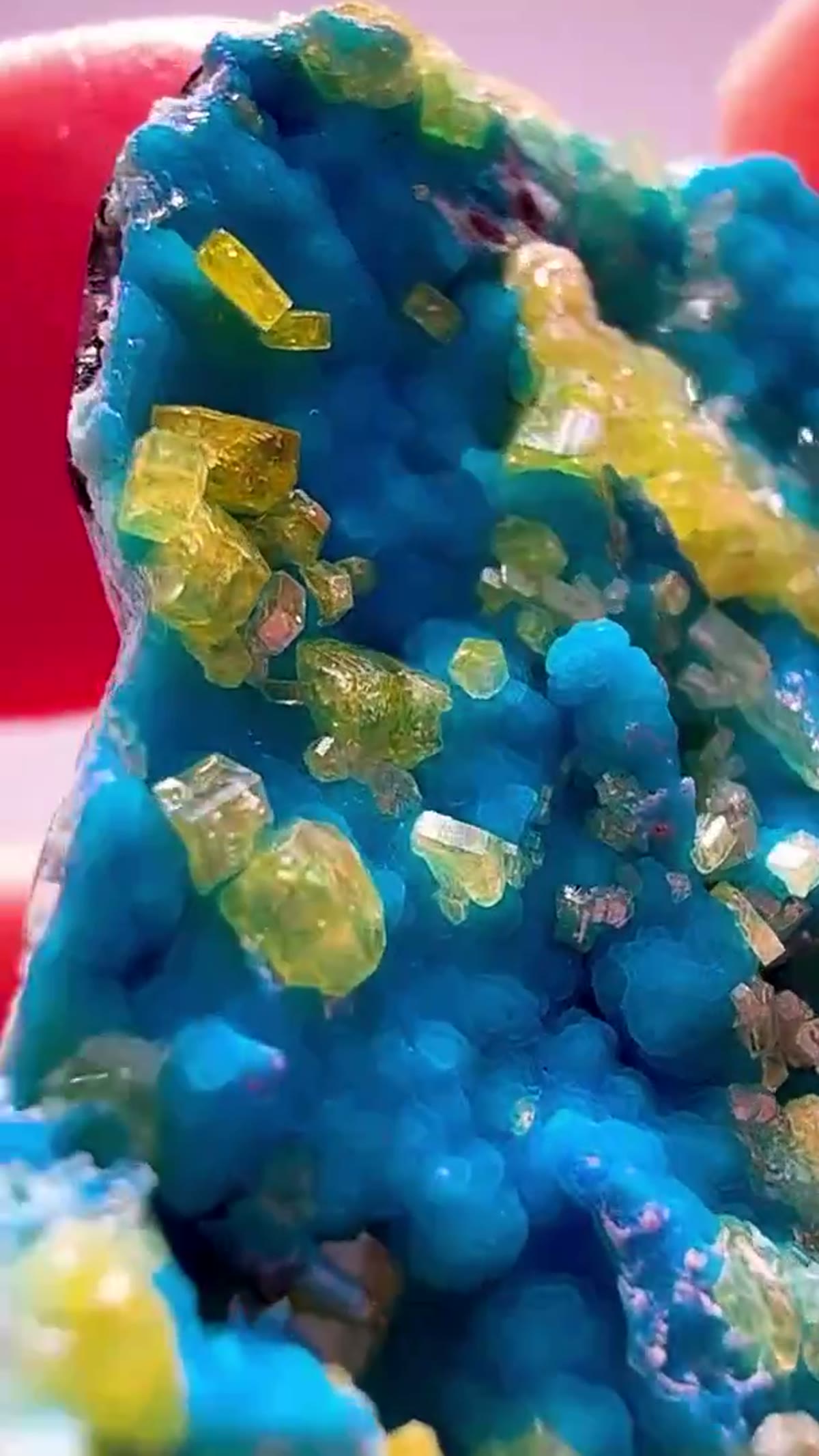 Mineral Specimen, 13.8 g - view 3