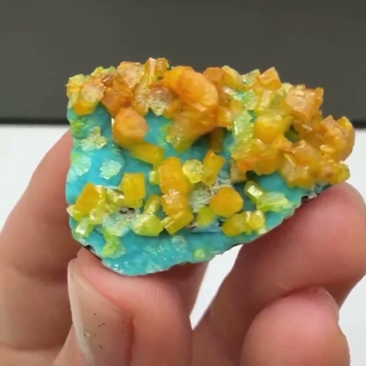 Mineral Specimen, 17 g - view 3
