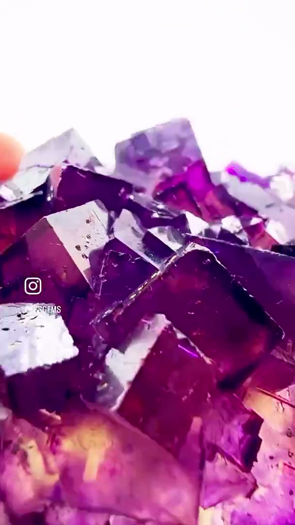 Fluorite Specimen from Annabel Lee Mine, Illinois: Annabel Lee Absolutely Showing off - view 4