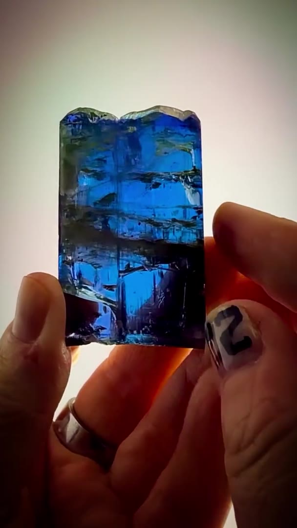 91.53 GRAMS OF NATURAL UNHEATED TANZANITE — THE BRICK