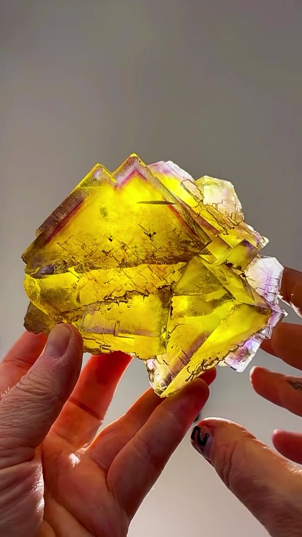 ABSOLUTE MONSTER… ILLINOIS FLUORITE COLOR BOMBSHELL