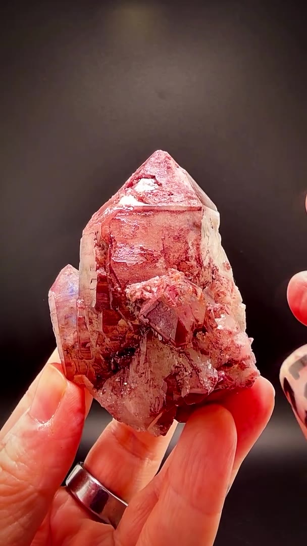 PAPAGOITE + HEMATITE + KAOLINITE — ABSOLUTE CHAOS IN QUARTZ