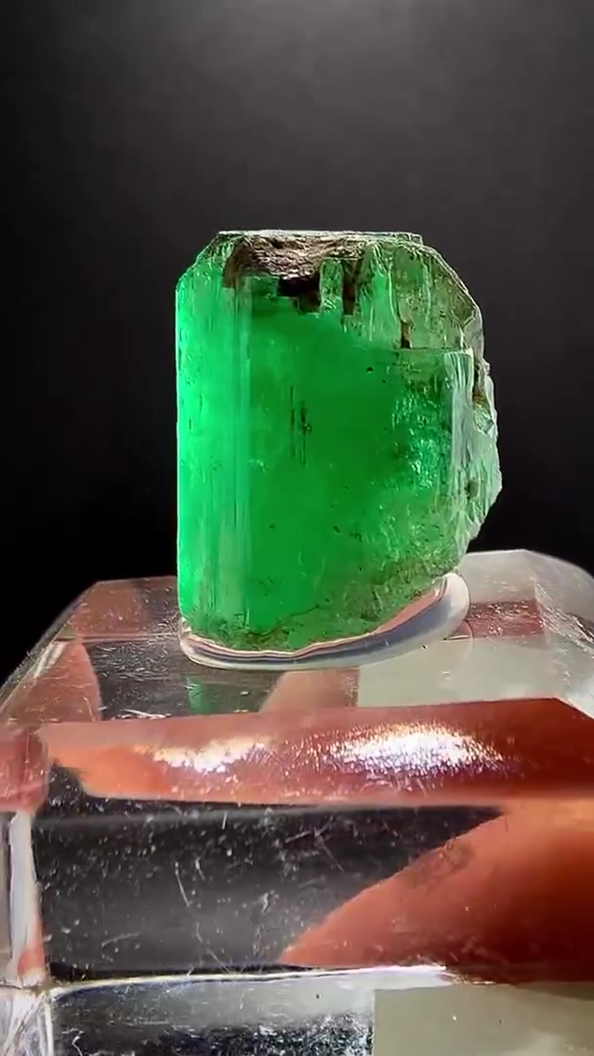 Emerald Specimen, 31.3 ct - view 2