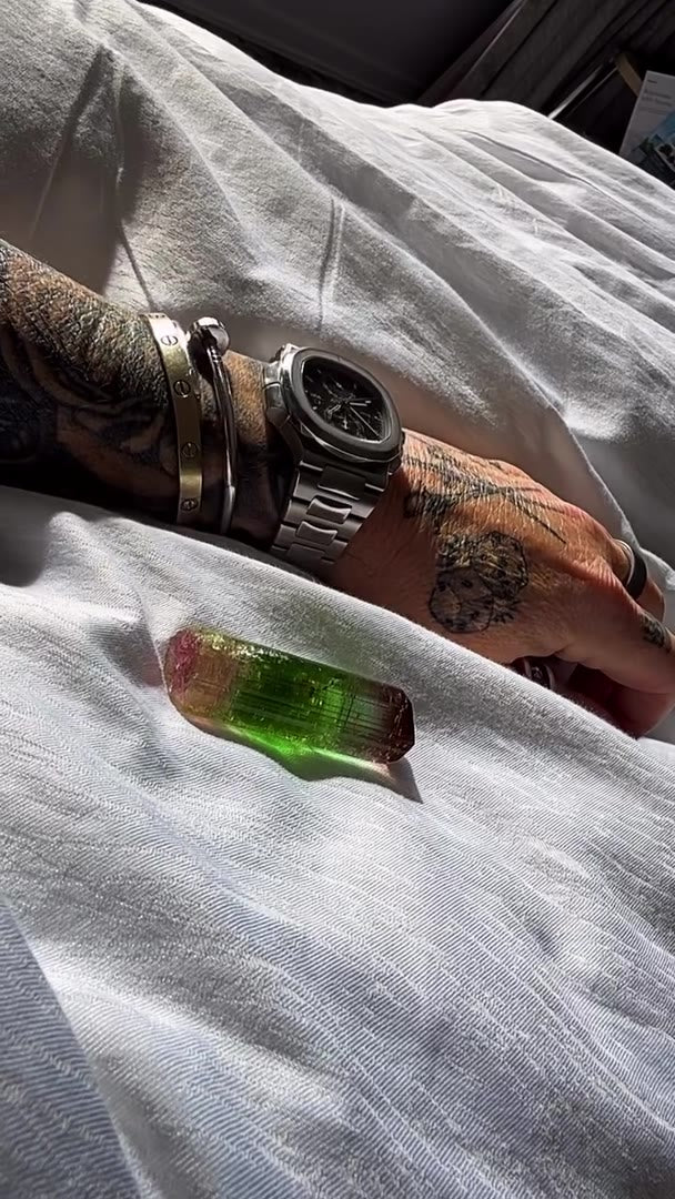 WAKING UP NEXT TO 30.8 GRAMS OF PAPROK MAGIC