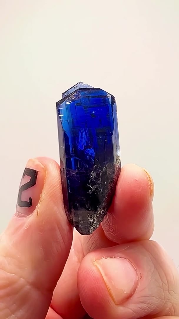 21.3 GRAMS OF DOUBLE TANZANITE FIRE