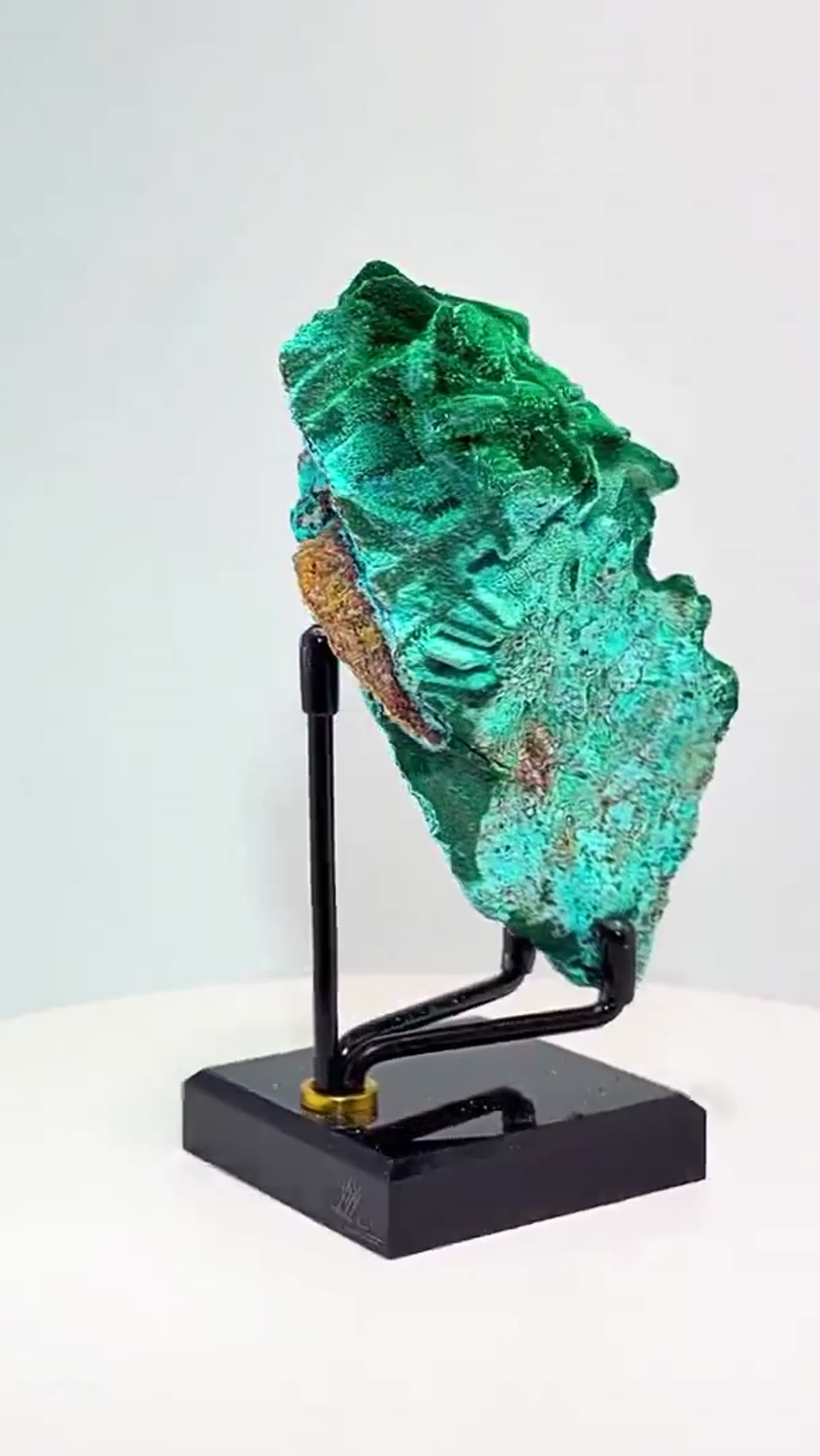 Malachite Specimen: New Alert - view 2