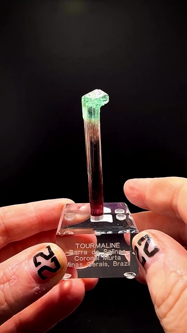 Yes — definitely call out that it’s a scepter. I’d revise that section to: