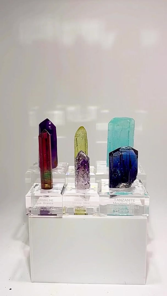 SIX CRYSTALS. SIX ABSOLUTE BANGERS