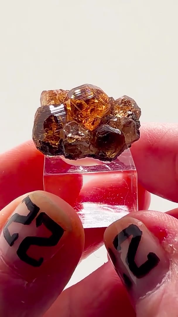 CANADIAN JEFFREY MINE GARNET PERFECTION — WHAT A STUNNER