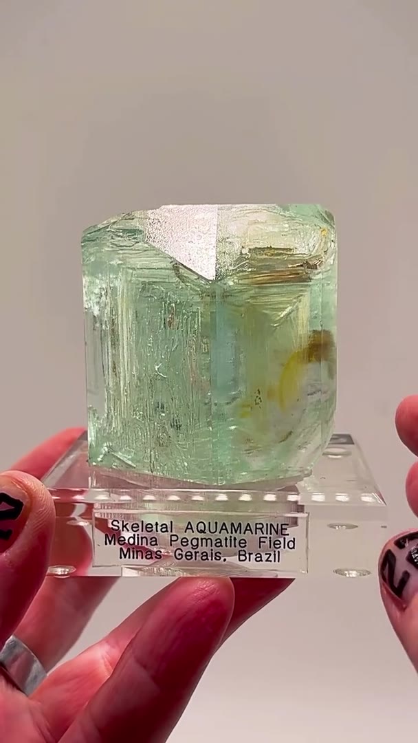OLD COLLECTION MEDINA MAGIC — 207.58 GRAMS