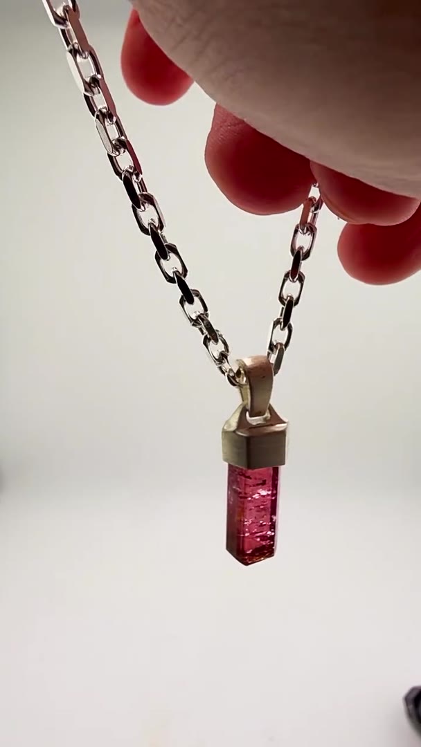 THE 22’S PENDANT COLLECTION — PAPROK PINK