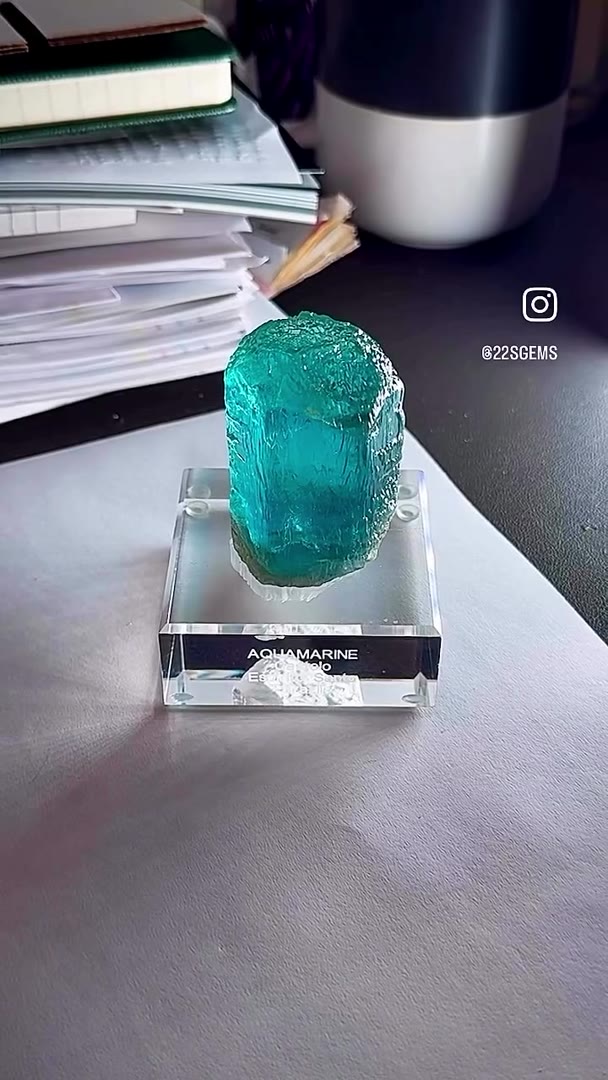157.32 GRAMS OF CASTELO AQUAMARINE MAGIC… RIGHT HERE AT MY DESK!