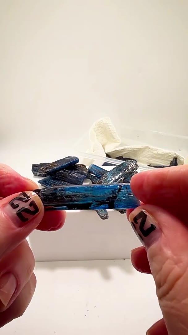 A HANDFUL OF BRAZILIAN KYANITE INSANITY!