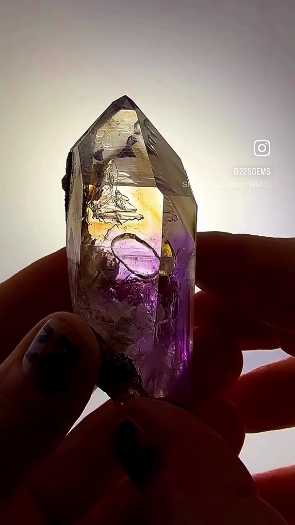 STREEP MINE SMOKY AMETHYST INSANITY… WITH A MASSIVE MOVING ENHYDRO!