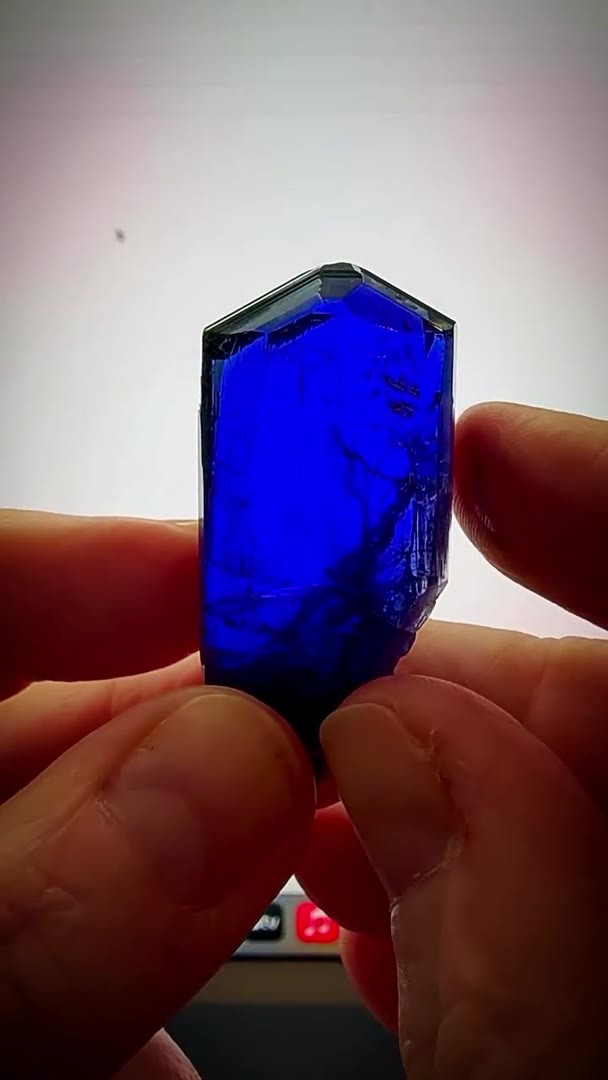 22.11 GRAMS OF PURE TANZANITE INSANITY