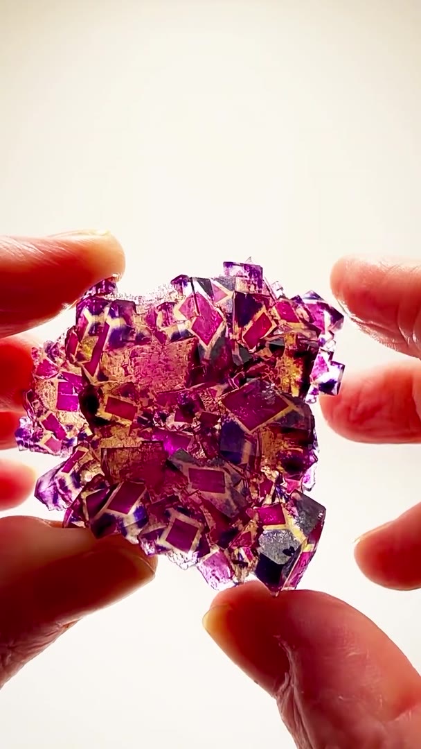 NAMIBIAN FLUORITE ON ANOTHER LEVEL… POLISH PRODIGY POCKET MAGIC!