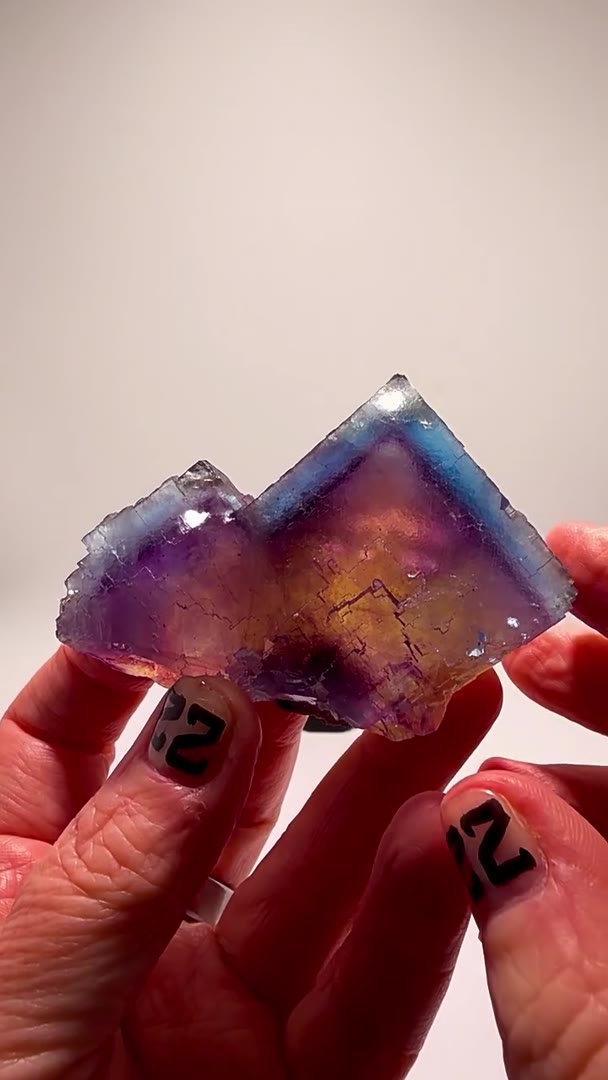 MINERVA NO. 1 FLUORITE… A MASTERPIECE OF COLOR ZONING!
