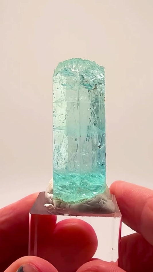 WINDEX BLUE PERFECTION… SHIGAR VALLEY AQUAMARINE MAGIC!