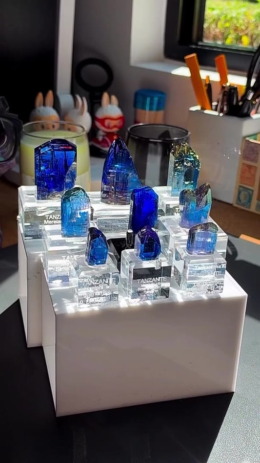 WHEN THE SUN HITS JUST RIGHT… TANZANITE MAGIC ON ANOTHER LEVEL!