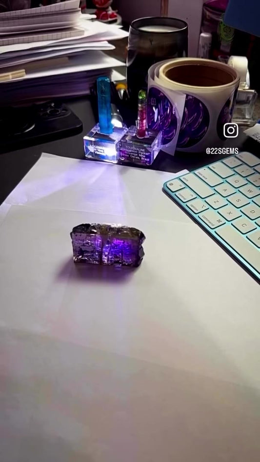 91.53 GRAMS OF PURE TANZANITE INSANITY… THE BRICK!