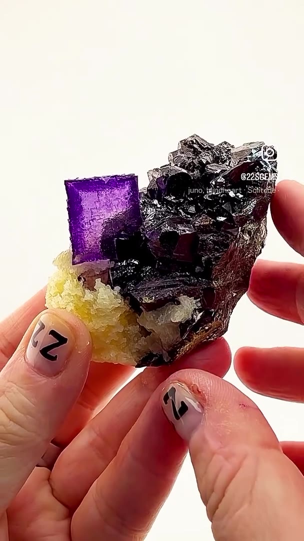ELMWOOD FLUORITE PERFECTION… NOW THIS IS WHAT I CALL AESTHETICS!