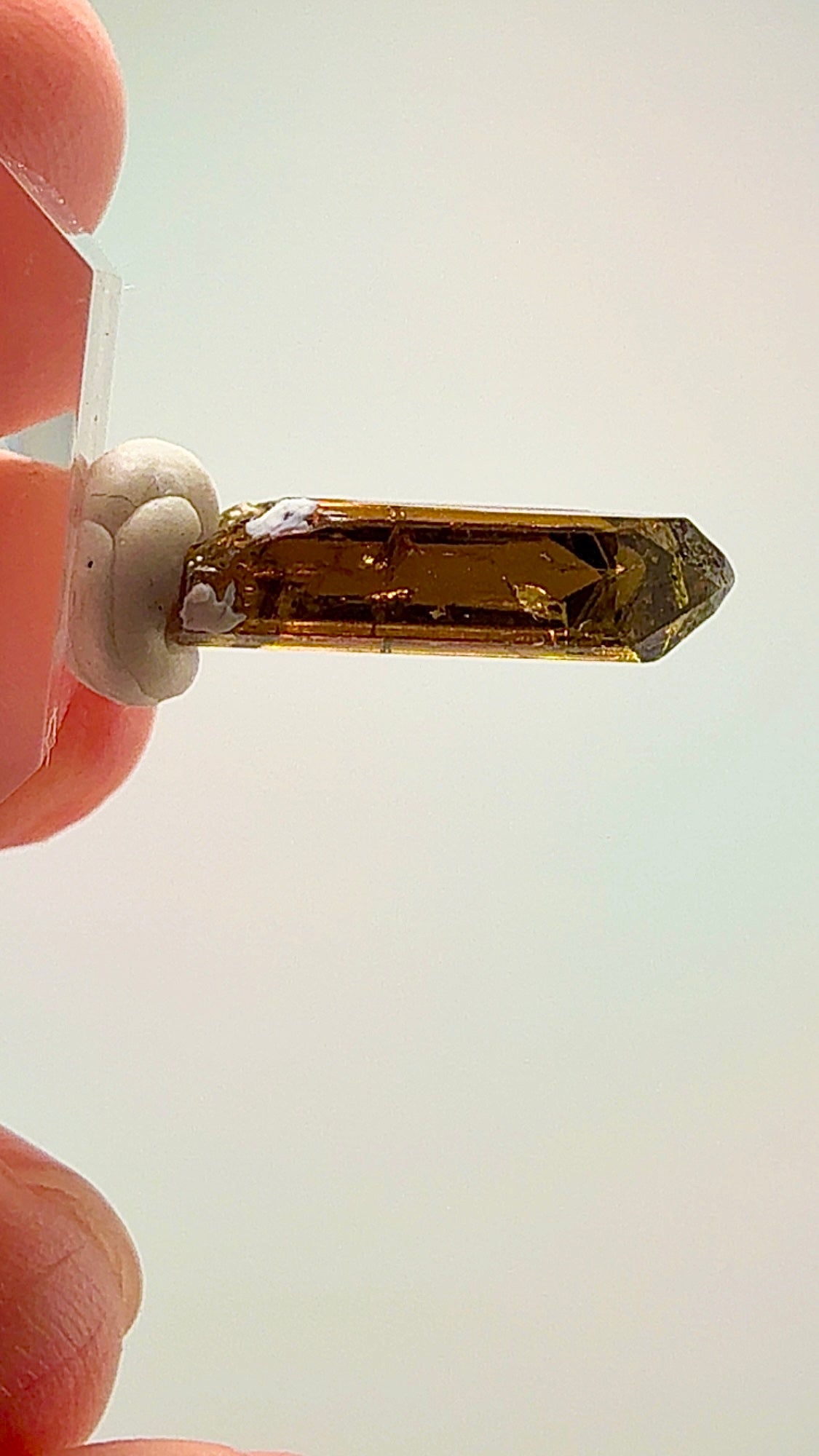 2.17 GRAMS OF NATURAL TANZANITE MAGIC