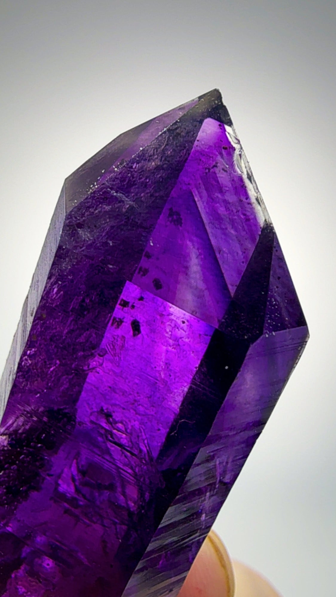 Buks Claim Amethyst 38.16 grams